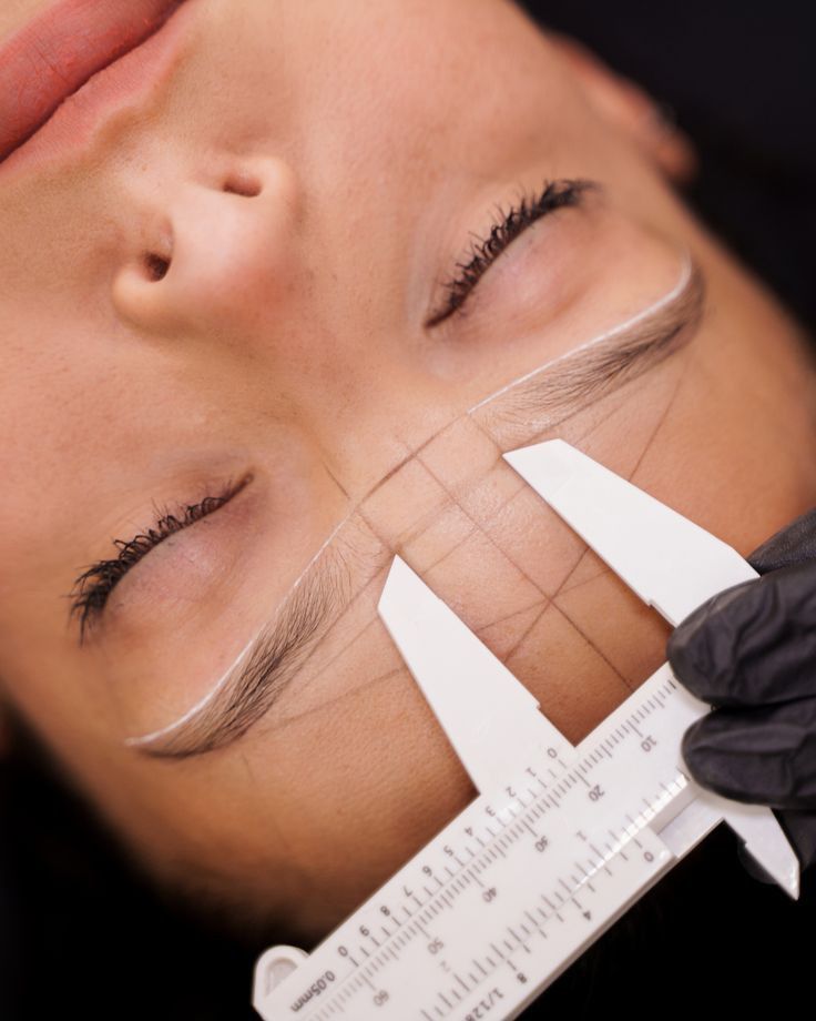Powder Brows hos The Lash Studio